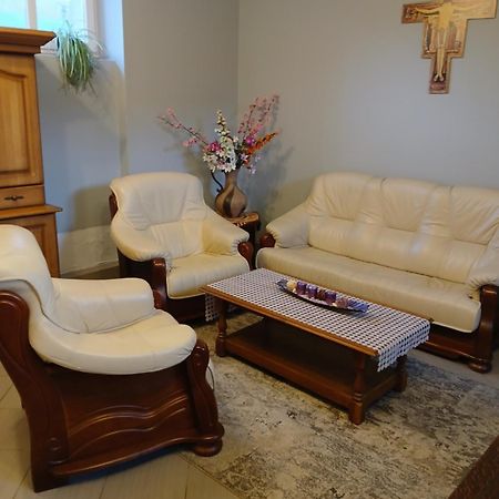 Dom Brama Mazur Bed & Breakfast โอสโตรดา ภายนอก รูปภาพ