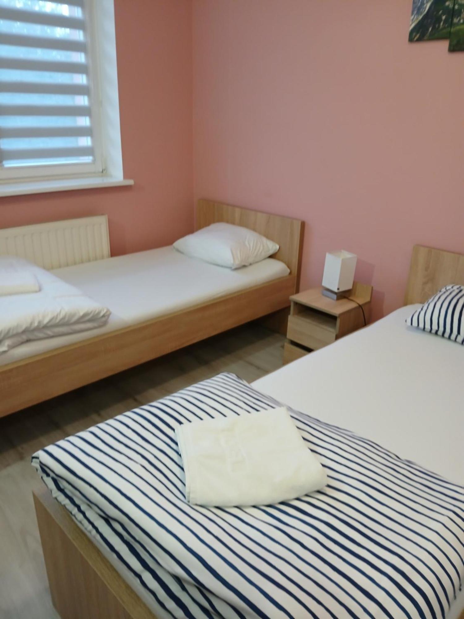 Dom Brama Mazur Bed & Breakfast โอสโตรดา ภายนอก รูปภาพ
