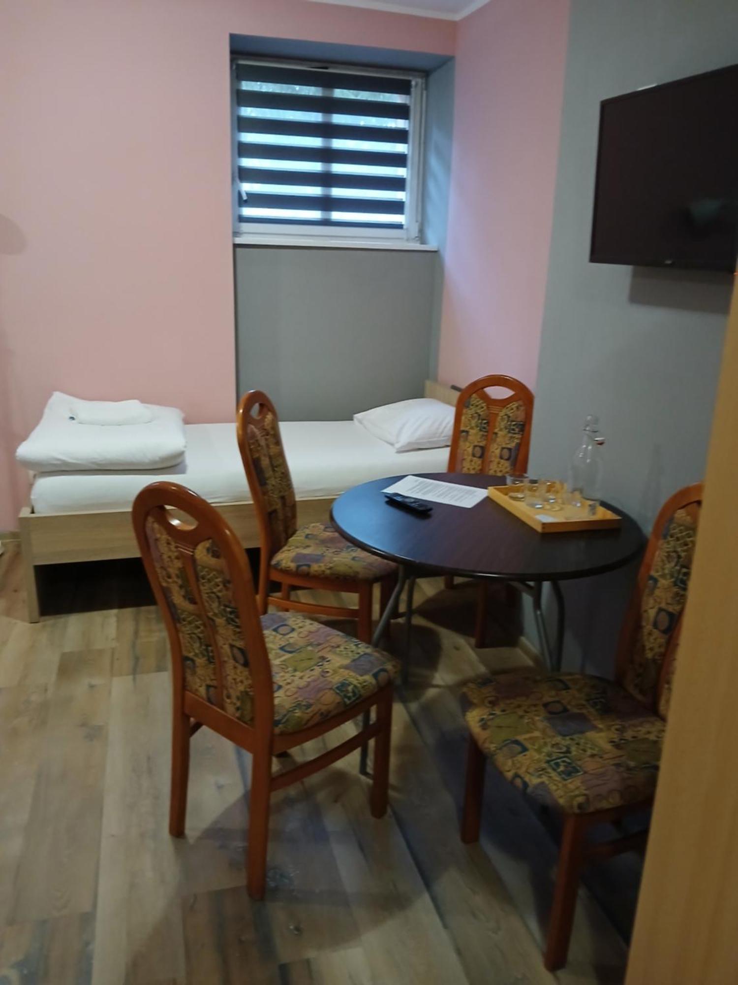 Dom Brama Mazur Bed & Breakfast โอสโตรดา ภายนอก รูปภาพ